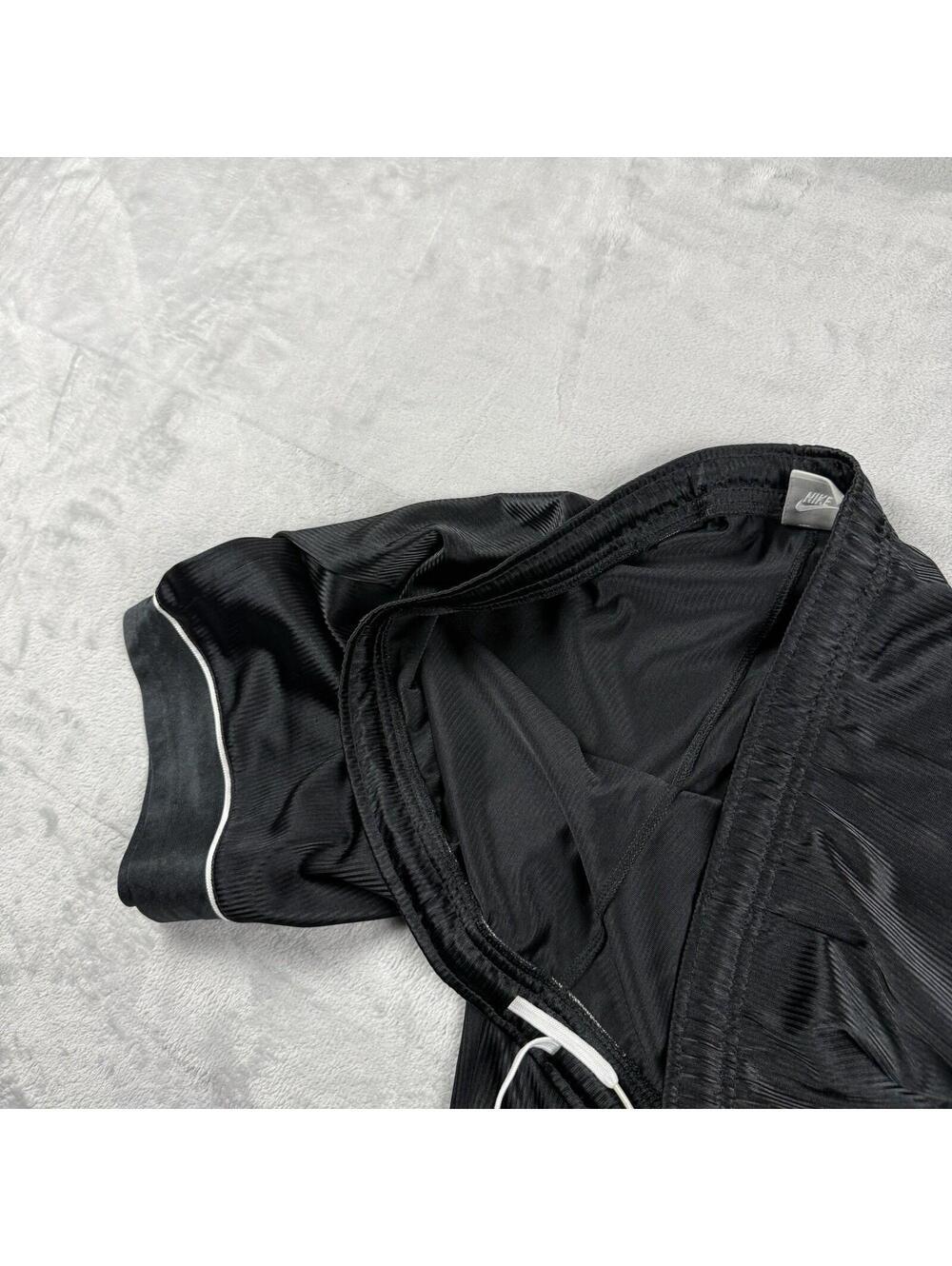 Vintage Nike Silky Basketball Shorts Men Size XL Y2K Training Swoosh Logo Baggy - Picture 8 of 9